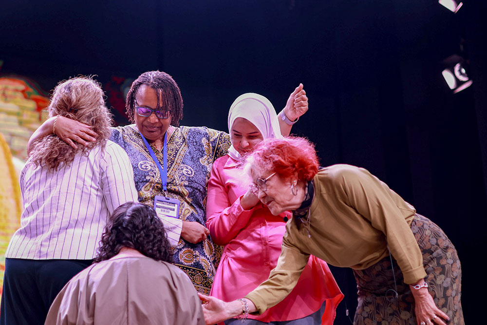 Auk hosts groundbreaking conference on eating disorders from diagnosis to recovery