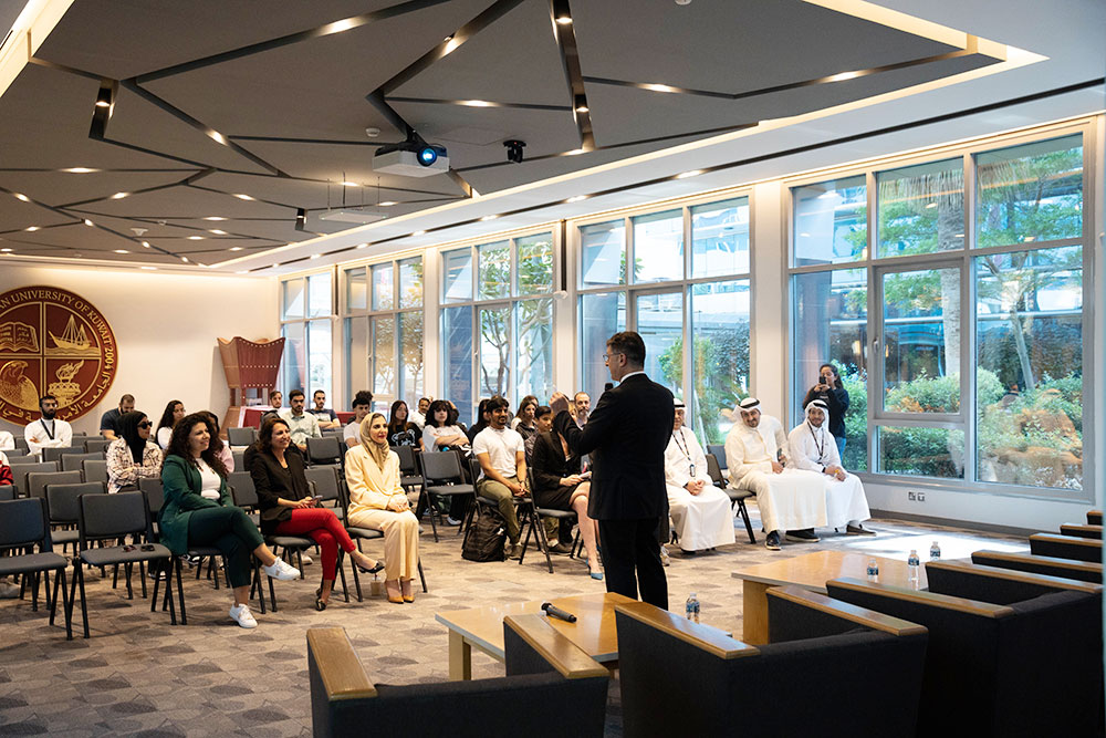 Auk partners with hsbc kuwait for student career advancement