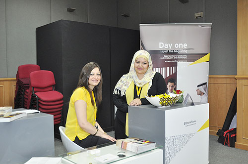 Zain and gulf bank inaugurate 8th annual career fair at auk