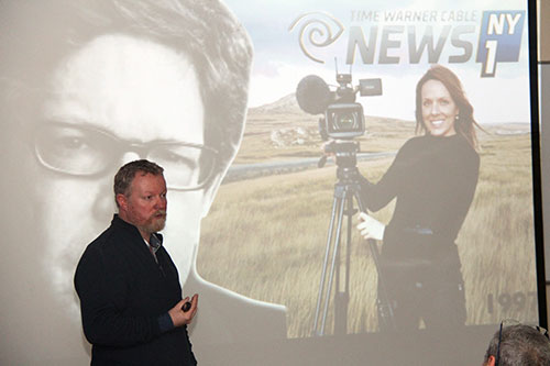 Auks rise center holds a lecture entitled mobile vr  ai - the future of disruption in media