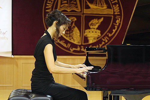 Auk holds a piano recital by stephanie cheng