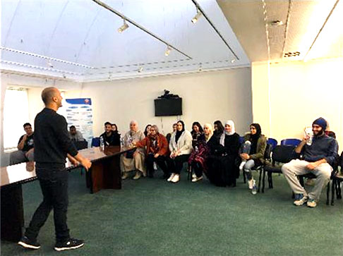 Auk psychology students visit kuwait centre for mental health
