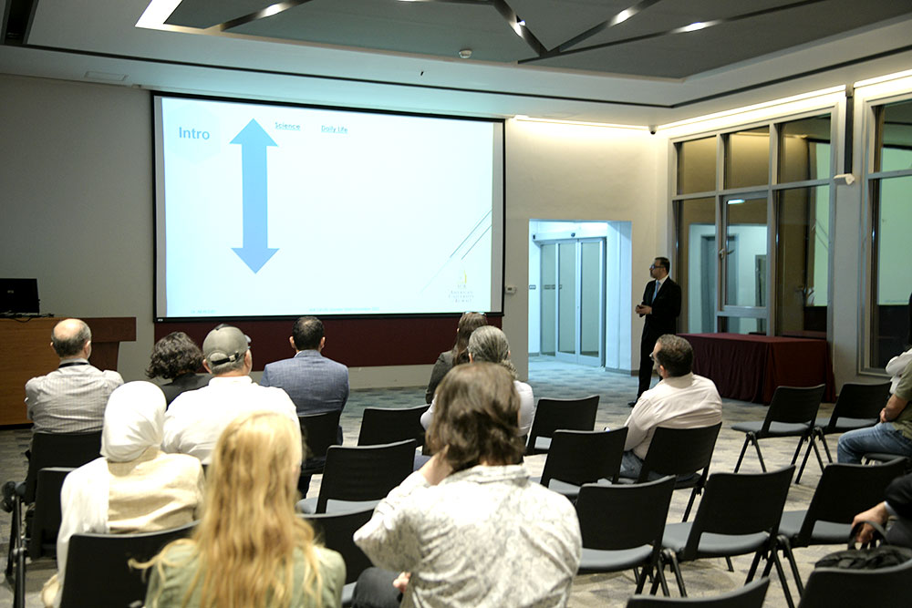 Auk hosts sixth talk of faculty speaker series