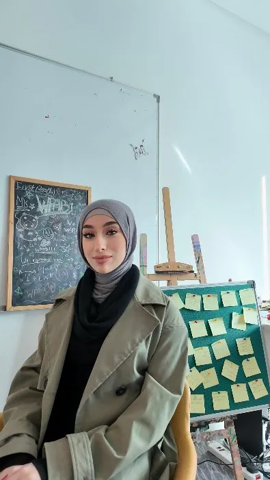 Testimonial from Maryam Hussain  about her Dartmouth internship experience, highlighting develop strong organizational, communication, and collaboration skills through hands-on experience