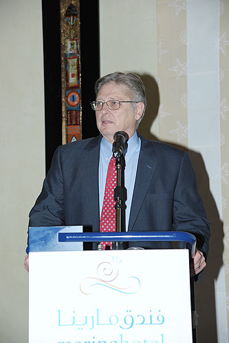 Auk holds dinner in honor of faculty achievements