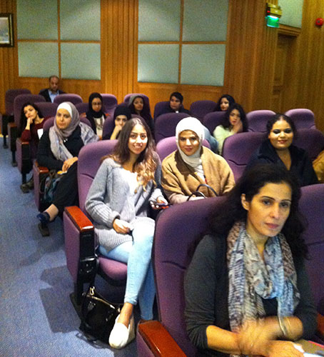Auk psychology students visit the kuwait center for mental health