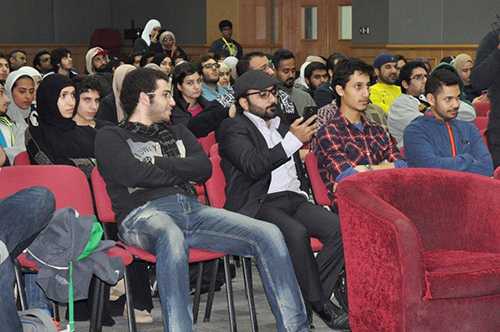 Rise center at the american university of kuwait holds lecture entitled live mobile hacking malware attacks and data protection