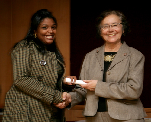 Auk honors exemplary students