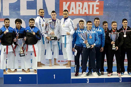 Twin_Karate_Silver2015_04.jpg