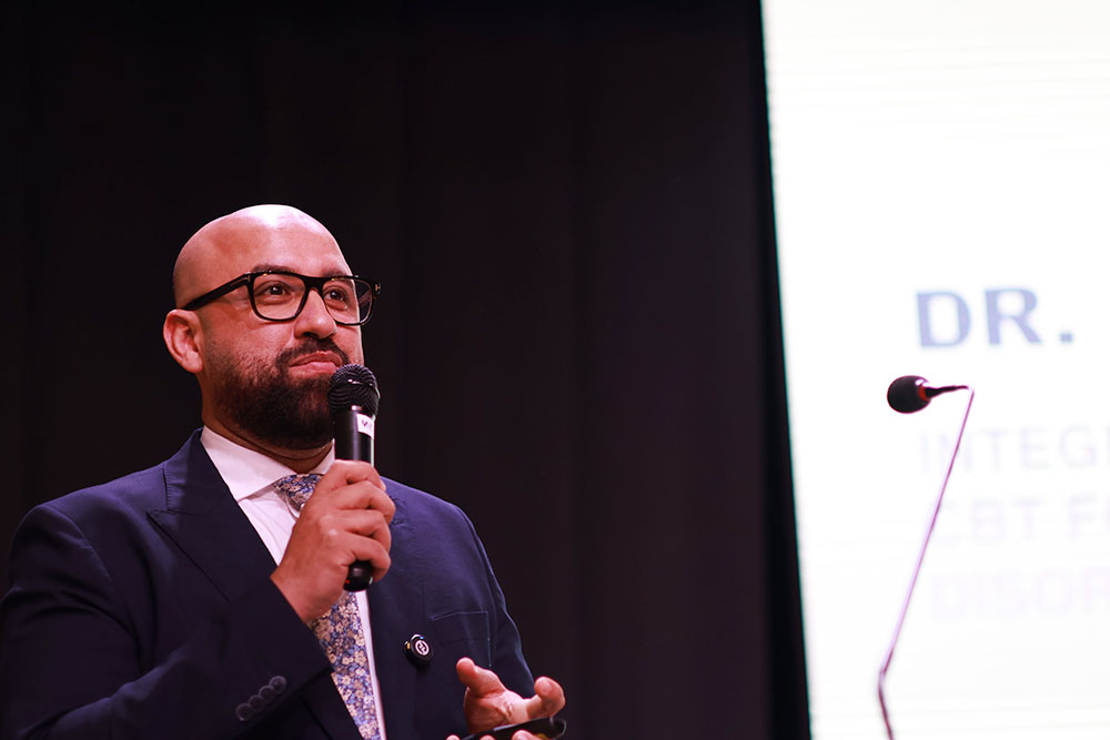 Auk hosts groundbreaking conference on eating disorders from diagnosis to recovery