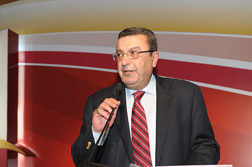 Shaikha dana nasser al-sabah honors auk staff and faculty in commemoration of the universitys 10th anniversary