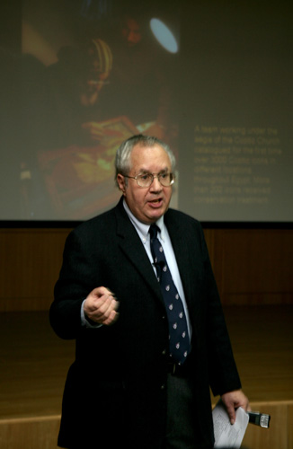 AUK hosts renowned Islamic historian