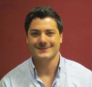 Two Graduate Student Interns Complete their Summer Internship at AUK