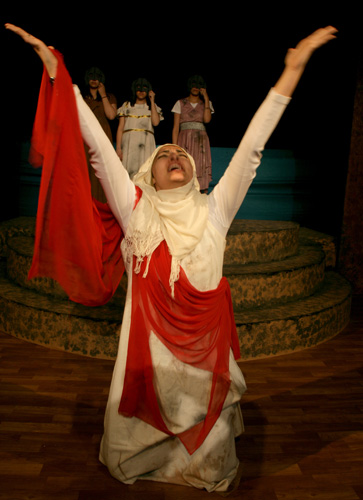 Auks theater program hosts trojan women