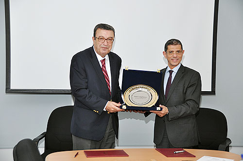 Auk signs mou with the american university in cairo auc