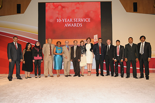 Shaikha dana nasser al-sabah honors auk staff and faculty in commemoration of the universitys 10th anniversary