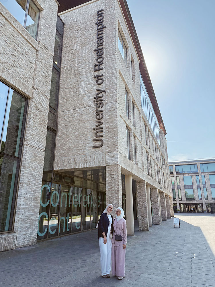 AUK Students Embark on Study Abroad Experience at the University of Roehampton