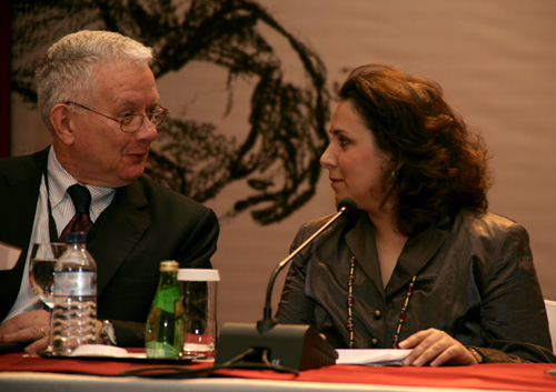 Images from the conference university development and critical thinking education in the arabian peninsula for a global fututre