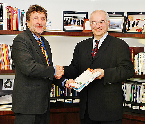 Highlighting Human Resource Management in Kuwait