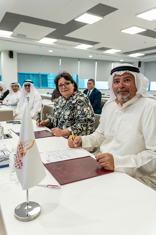 Auk and private schools union of kuwait partner for educational excellence with cambridge international diplomas