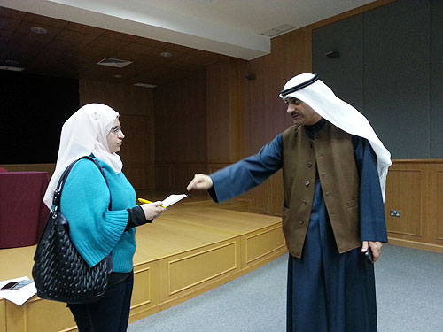 Be a distinctive journalist at auk