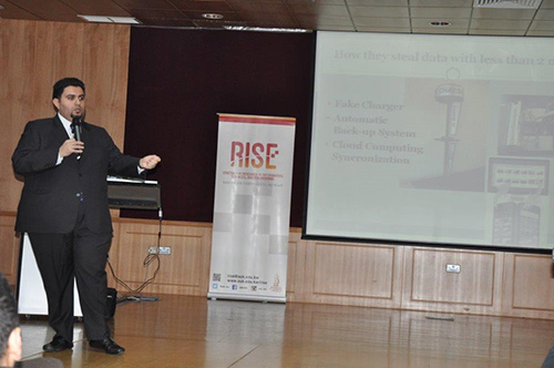 Rise center at the american university of kuwait holds lecture entitled live mobile hacking malware attacks and data protection