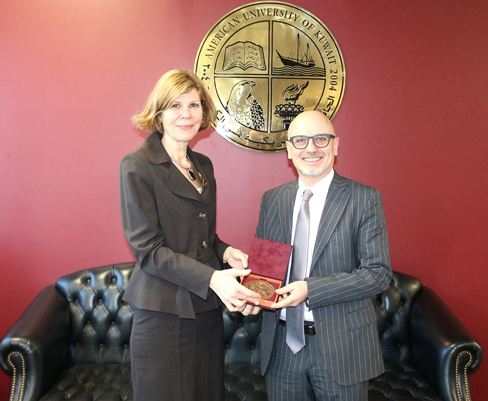 Italian Ambassador Visits AUK