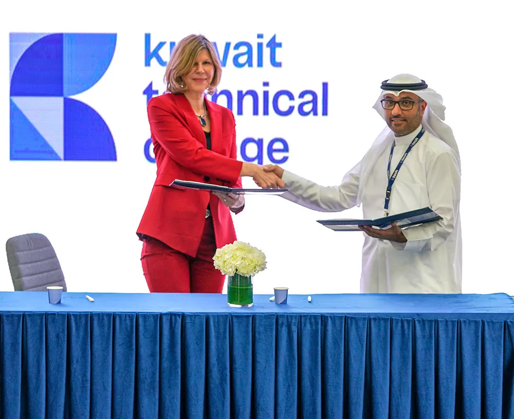 AUK-Renews-Credit-Transfer-Agreement-K-Tech-02.jpg