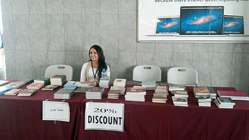 The auk arabic literature club holds its first literary book fair
