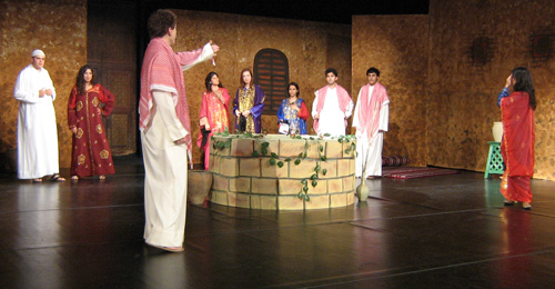 Auk presents shakespeare in kuwait