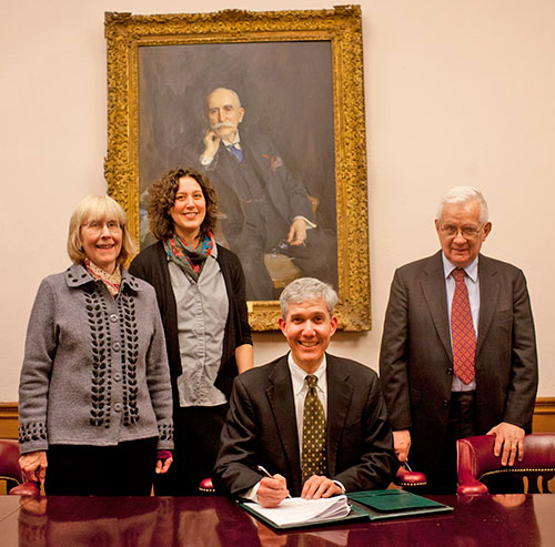 Dartmouth college and auk cooperation expands to tuck school of business strategy consulting expertise