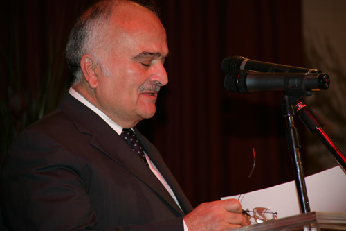 Images from the conference university development and critical thinking education in the arabian peninsula for a global fututre