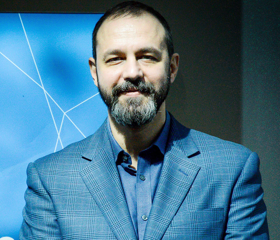 AUK Professor's Research on Kuwait's Digital Landscape Pioneers in the Middle East