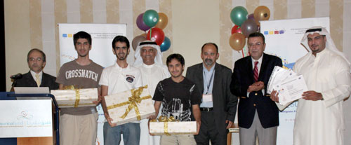 Auk hosts first kuwait national collegiate programming contest