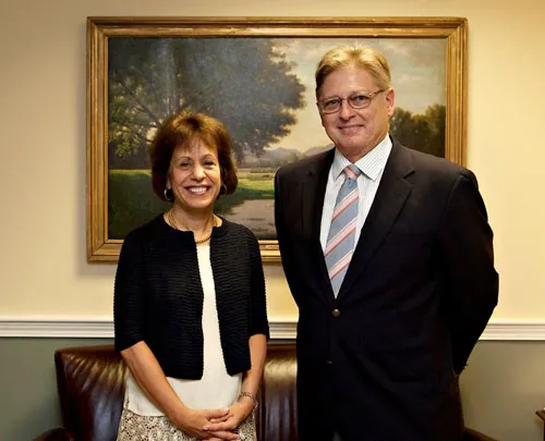 AUK President Win Thompson visits Dartmouth