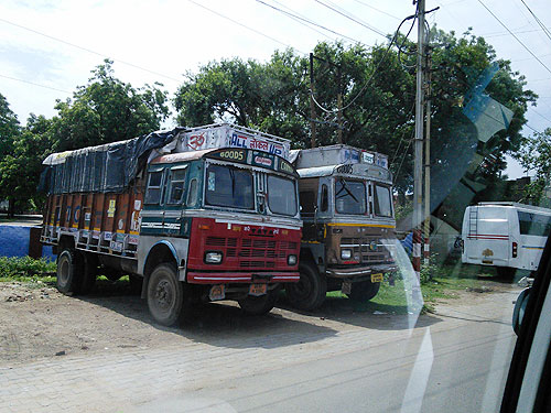 Auk student omar khalil returns from agra